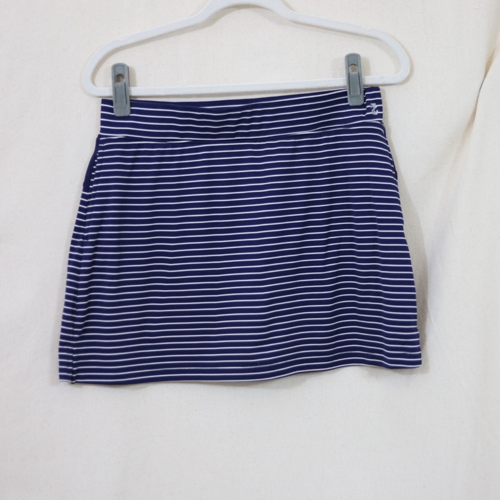 Izod Golf Skirt Women’s SZ M Pre-Owned Good Condition